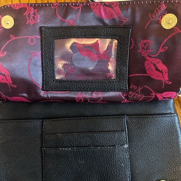 Betsy Johnson Crossbody Wallet combo Fun Print! - Picture 4 of 7